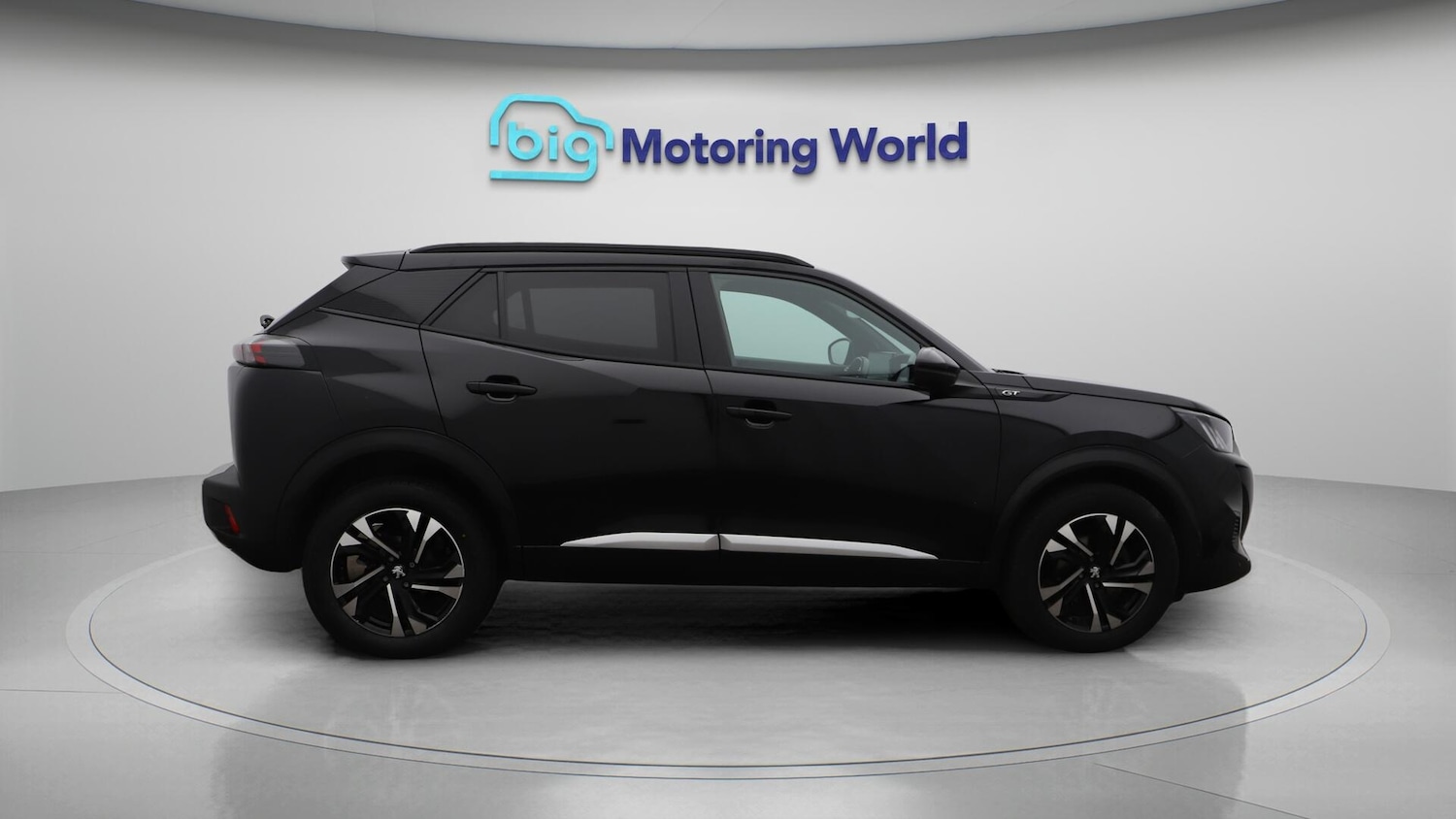 Used Peugeot 2008 2023 for sale - 76457099: Photo 2