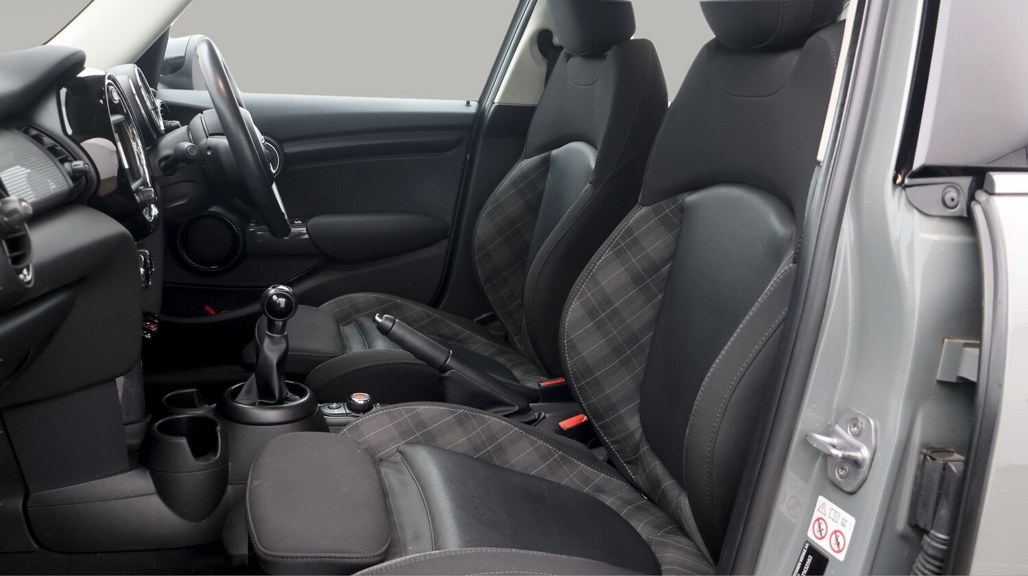 Used MINI Hatch 2018 for sale - 77136345: Photo 14