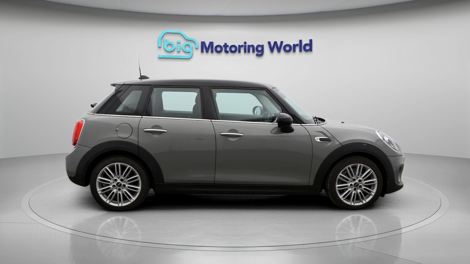 Used MINI Hatch 2018 for sale - 77136345: Photo 8