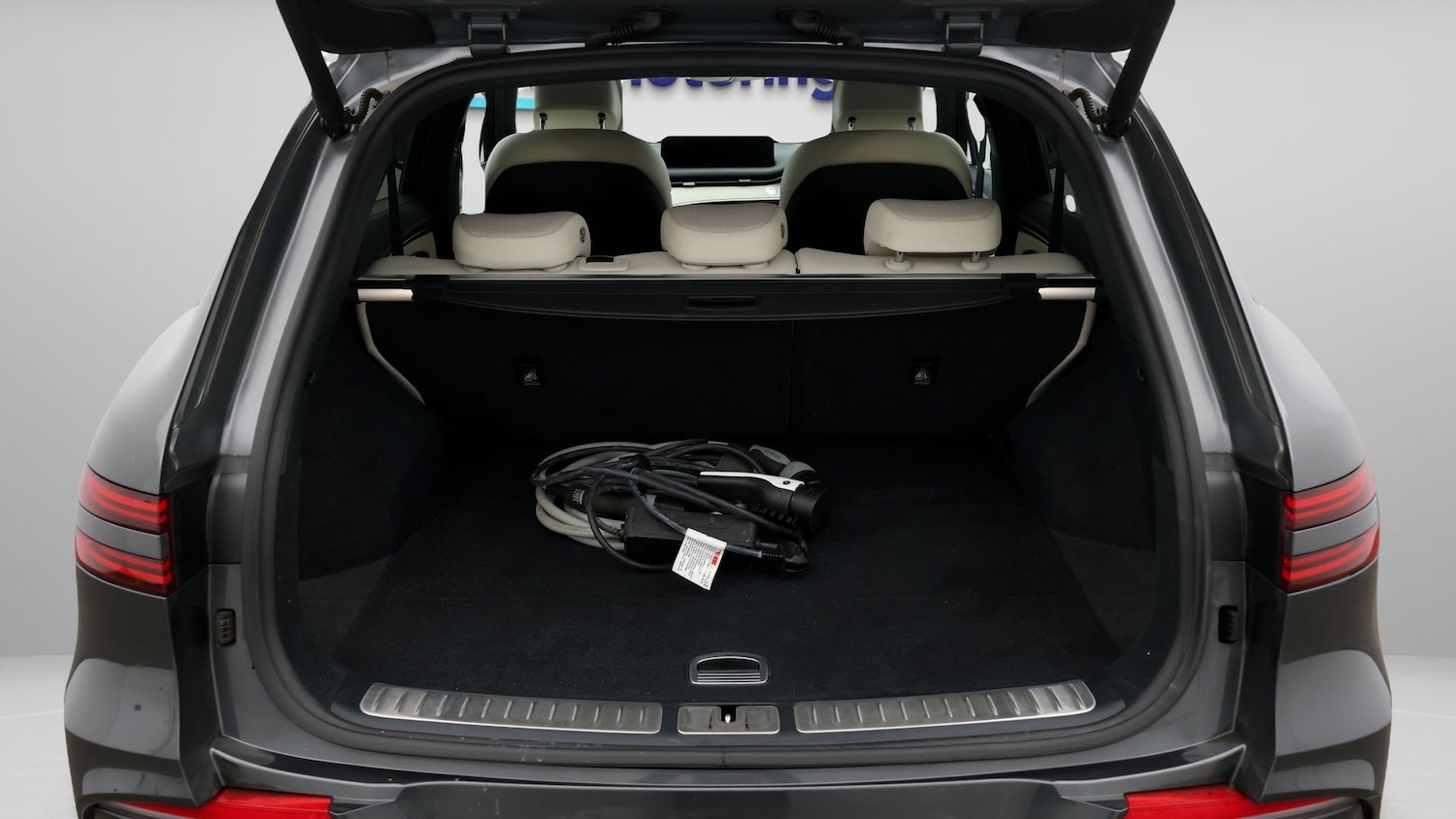 Used Genesis GV70 2023 for sale - 77245384: Photo 17