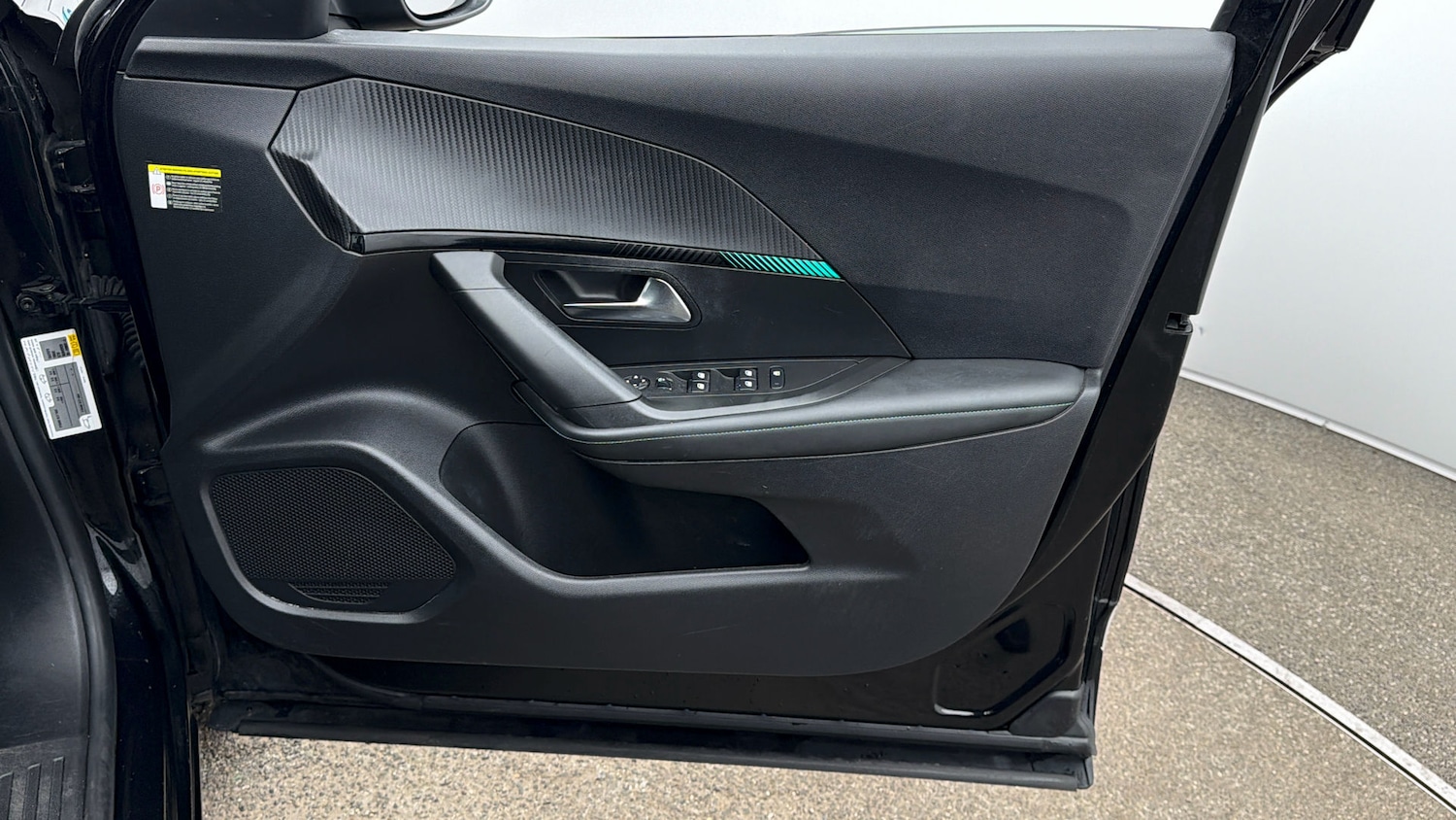 Used Peugeot 2008 2022 for sale - 77945345: Photo 14