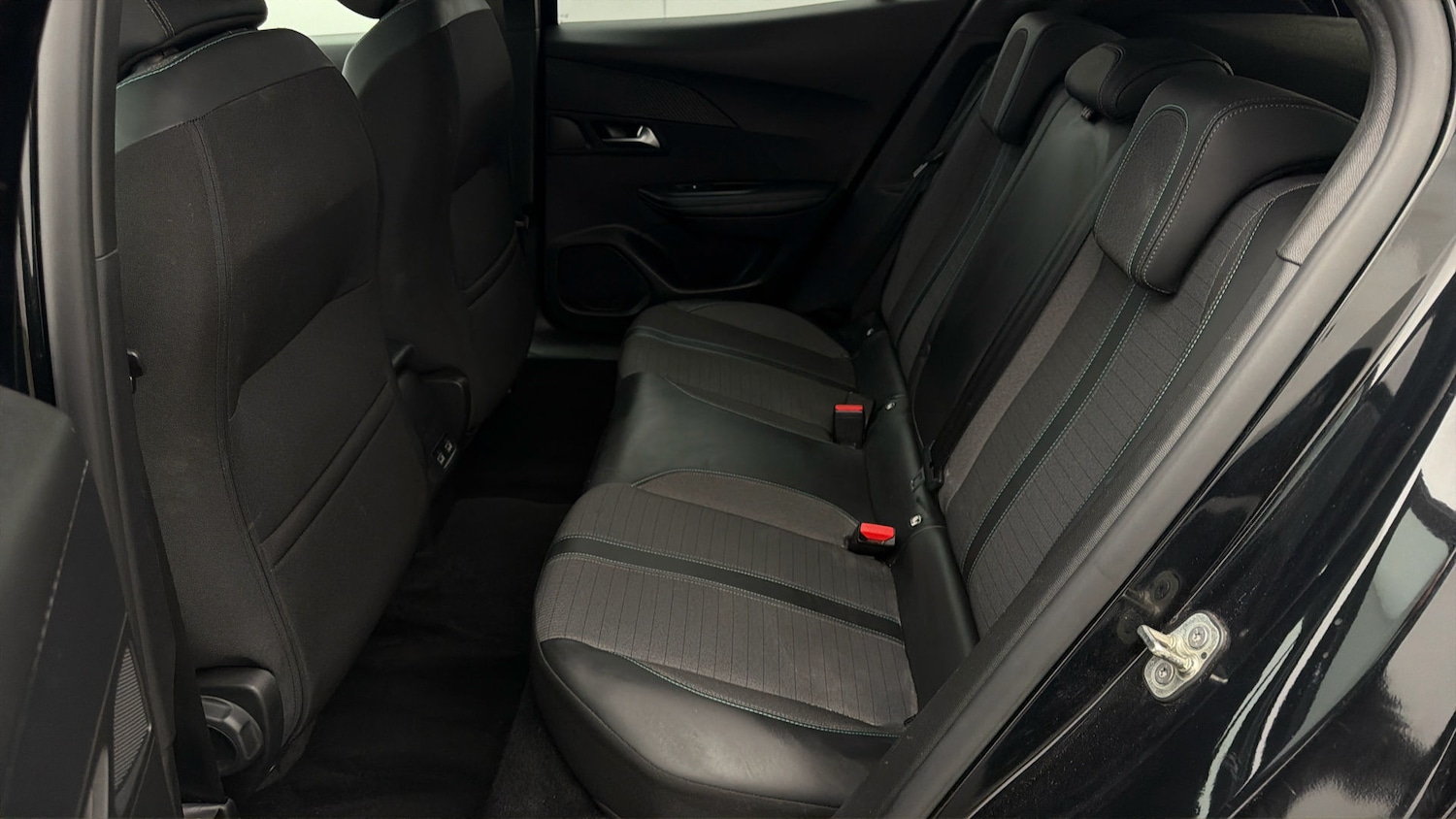 Used Peugeot 2008 2022 for sale - 77945345: Photo 15