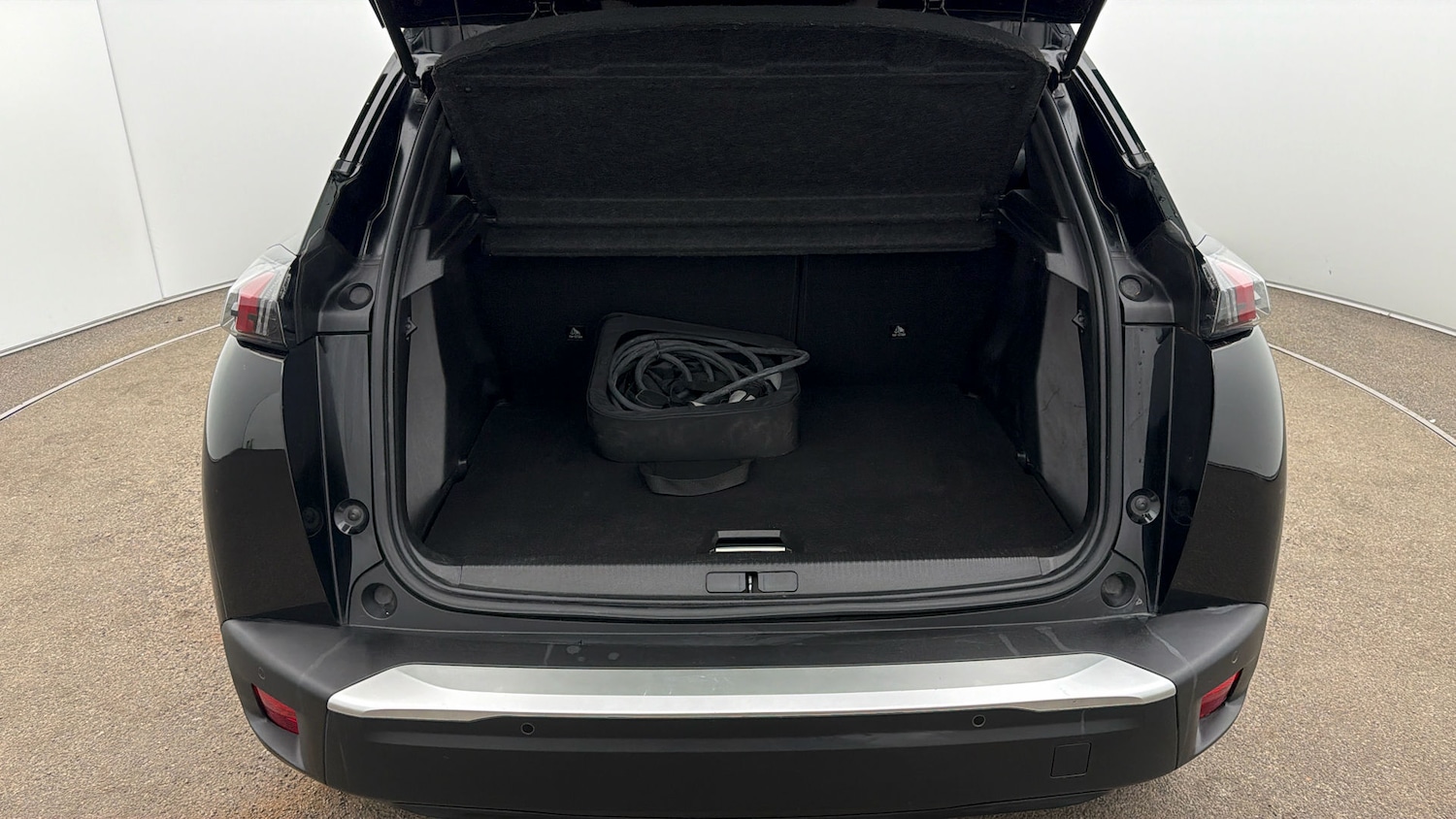 Used Peugeot 2008 2022 for sale - 77945345: Photo 16