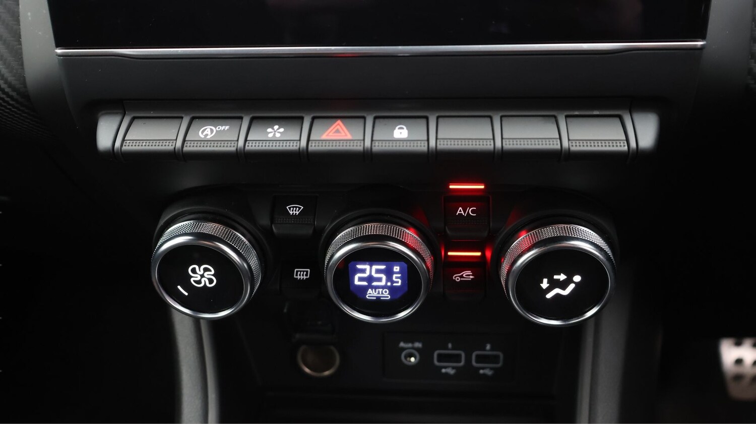 Used Renault Captur 2022 for sale - 77759199: Photo 12