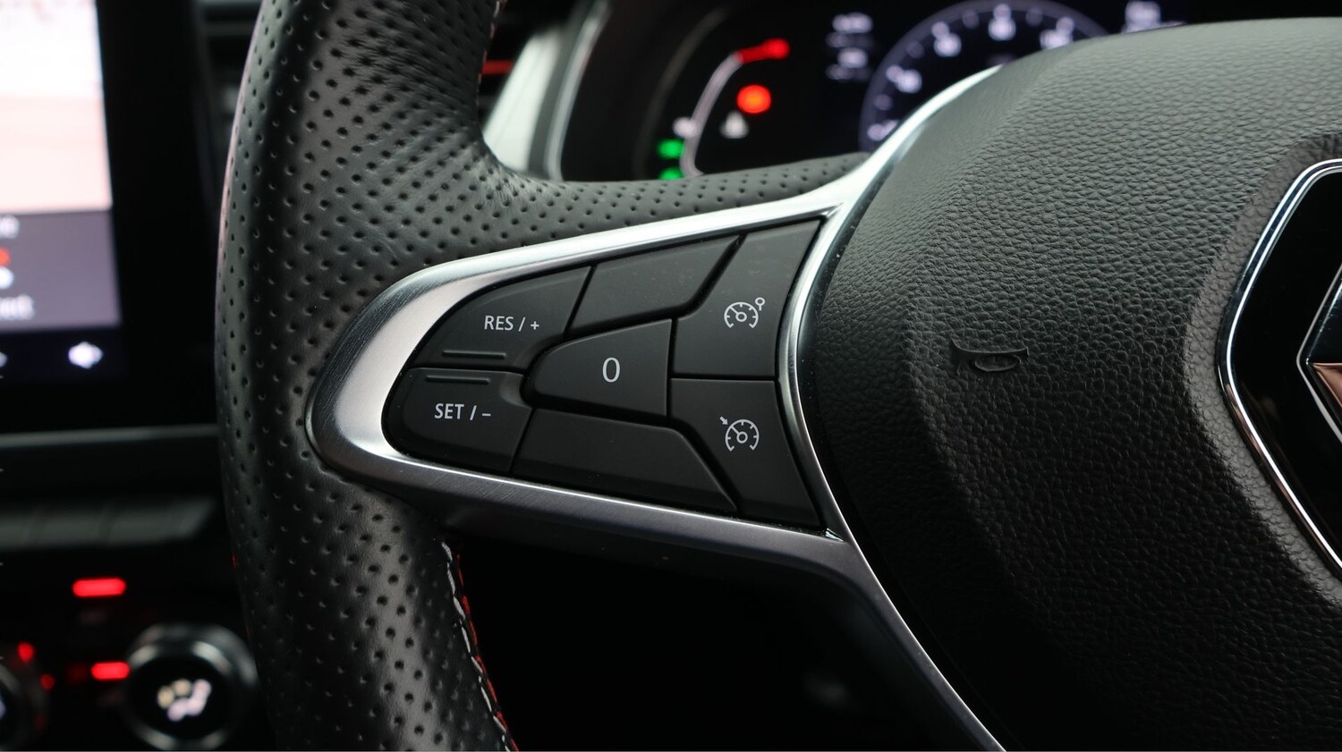 Used Renault Captur 2022 for sale - 77759199: Photo 22