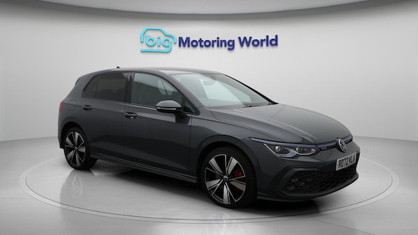 Used Volkswagen Golf 2022 for sale - 76199690: Photo 2