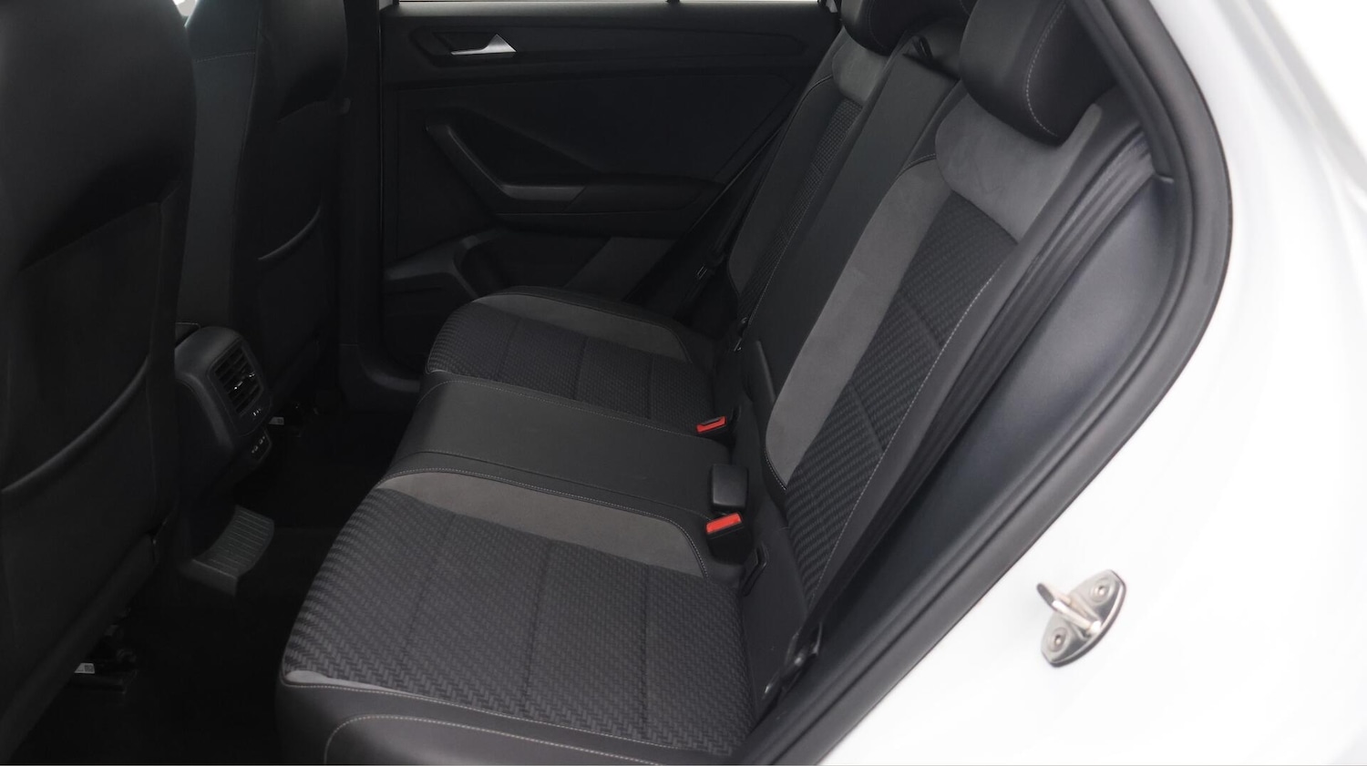 Used Volkswagen T-Roc 2020 for sale - 76512661: Photo 17