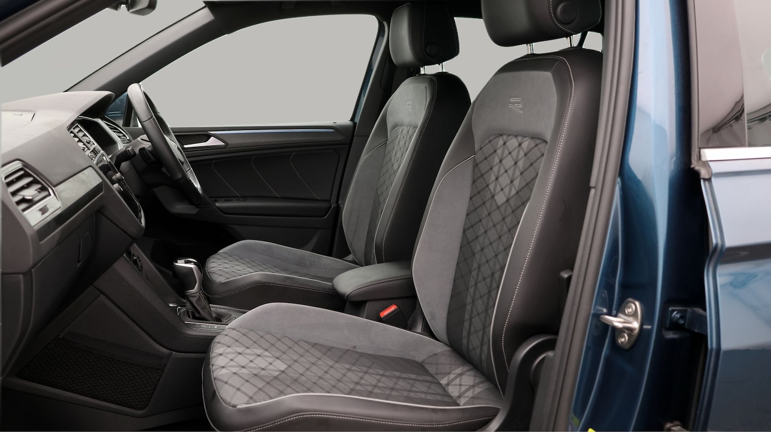 Used Volkswagen Tiguan 2024 for sale - 77271452: Photo 14