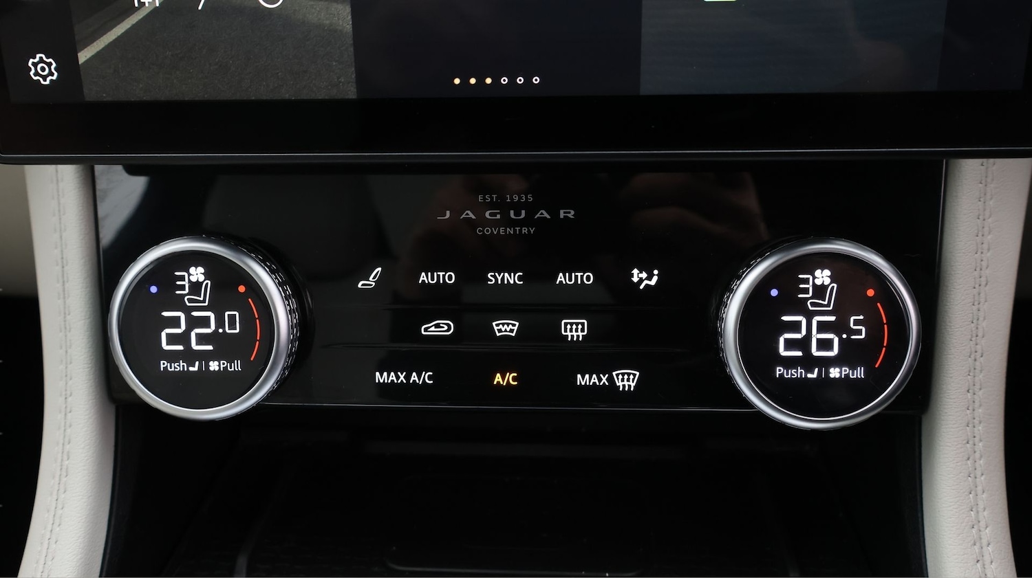 Used Jaguar F-Pace 2023 for sale - 77745271: Photo 12