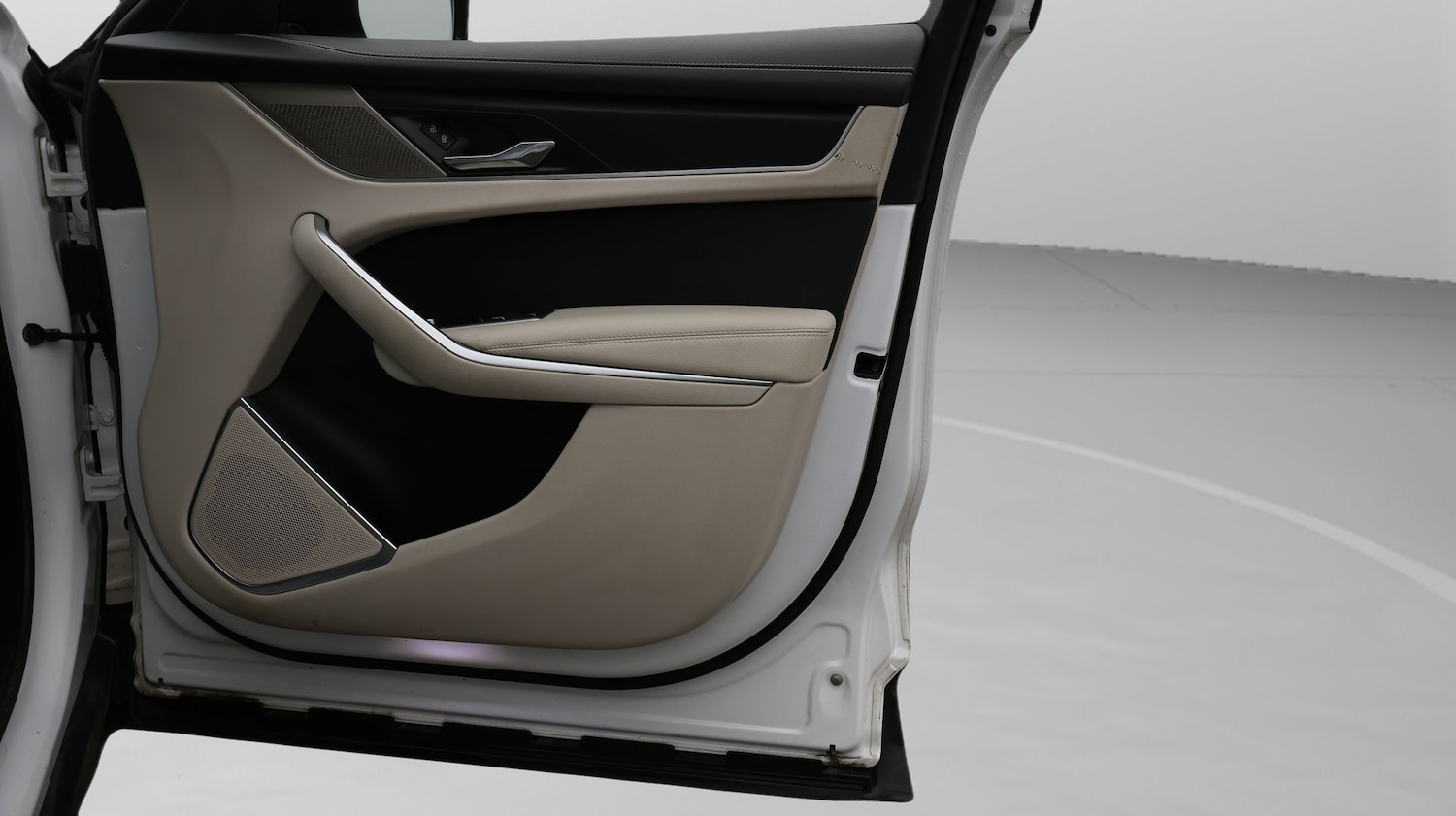 Used Jaguar F-Pace 2023 for sale - 77745271: Photo 15