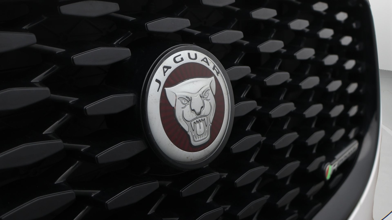 Used Jaguar F-Pace 2023 for sale - 77745271: Photo 21