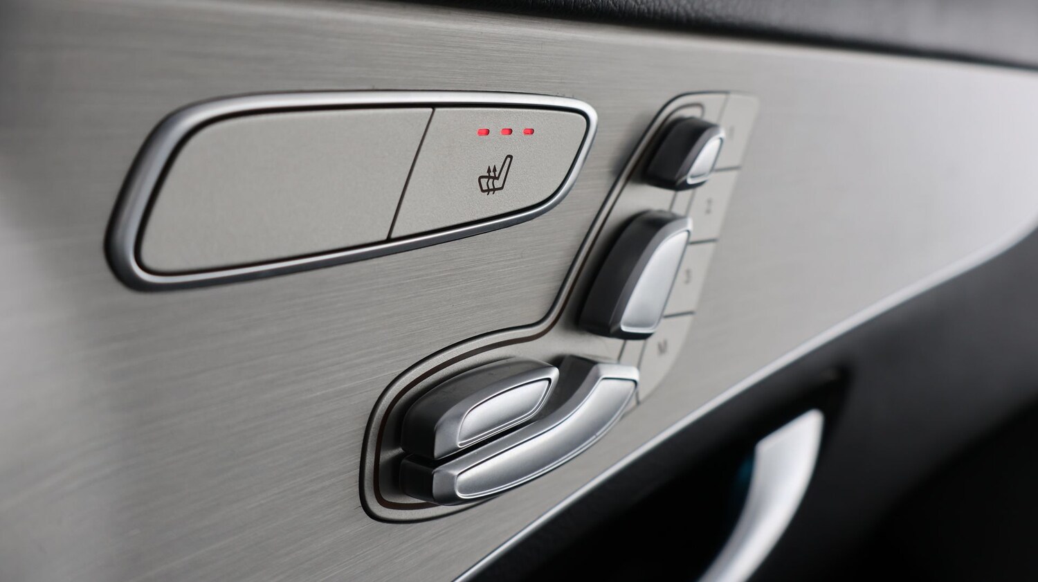 Used Mercedes-Benz GLC 2017 for sale - 77528792: Photo 22