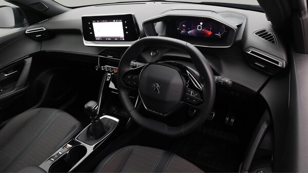 Used Peugeot 2008 2023 for sale - 76251485: Photo 10