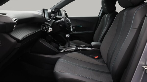 Used Peugeot 2008 2023 for sale - 76251485: Photo 15