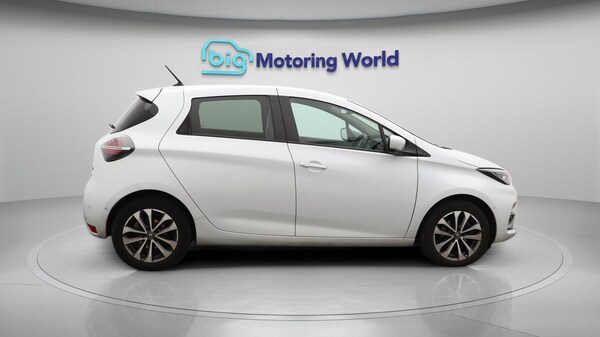Used Renault Zoe 2022 for sale - 76200777: Photo 9