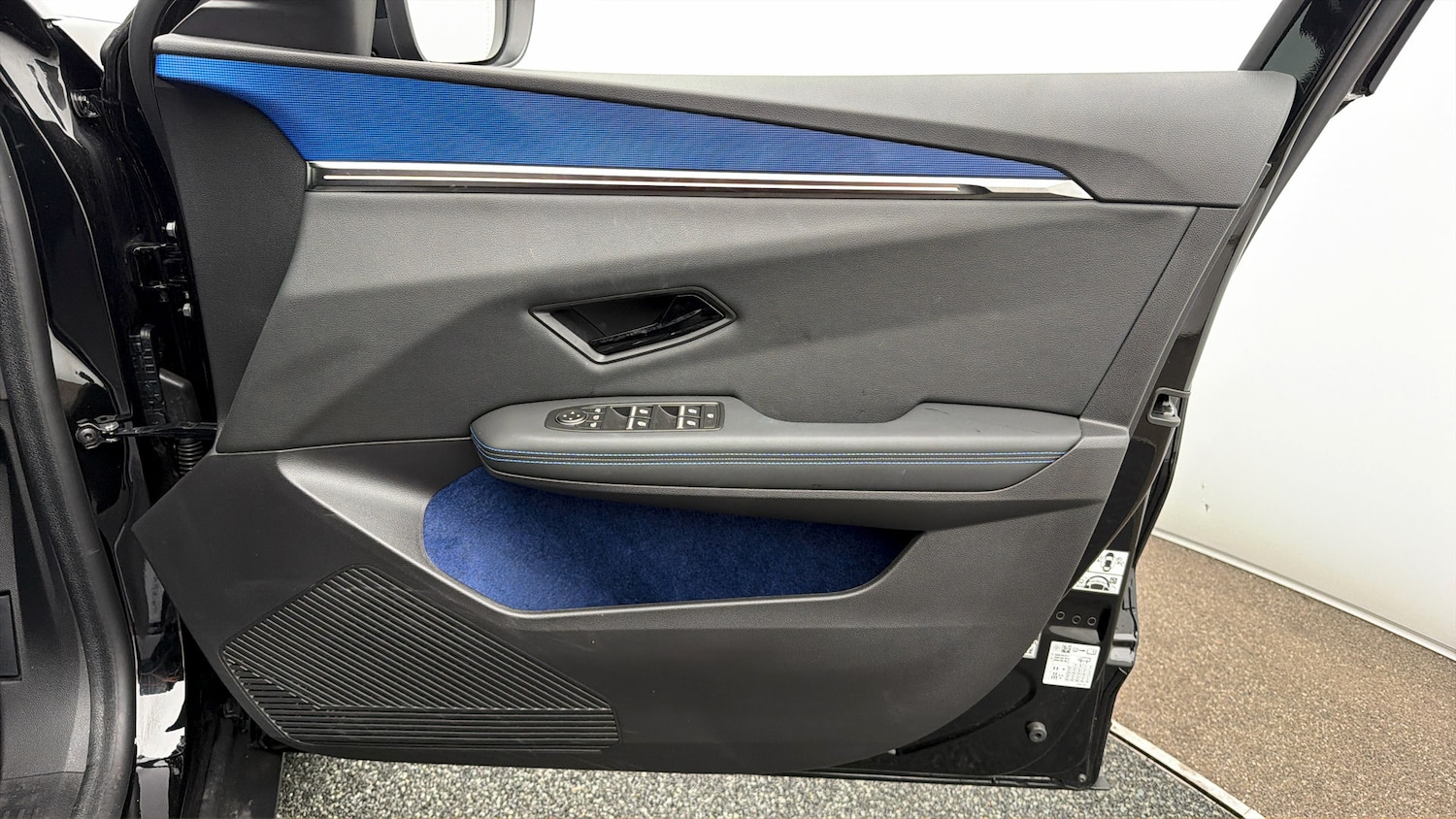 Used Renault Scenic E-Tech 2025 for sale - 78190426: Photo 14