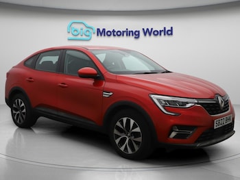 2022 (22) - 1.6 E-TECH Iconic SUV 5dr Petrol Hybrid Auto 2WD Euro 6 (s/s) (145 bhp)