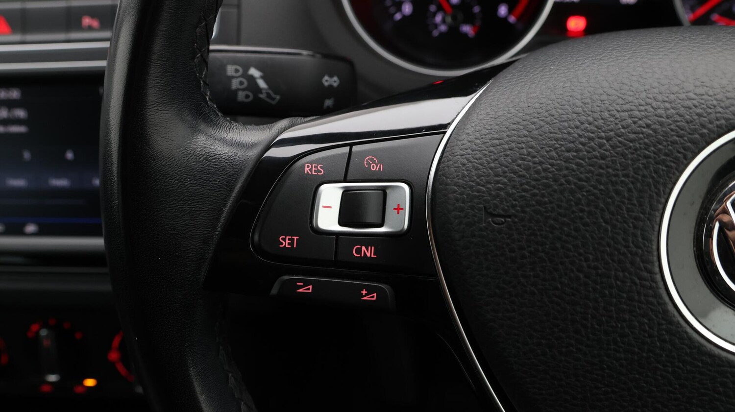 Used Volkswagen Polo 2017 for sale - 76633253: Photo 24