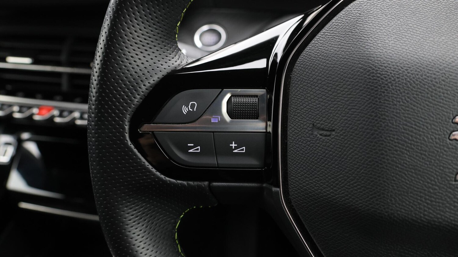 Used Peugeot 2008 2022 for sale - 76645923: Photo 26