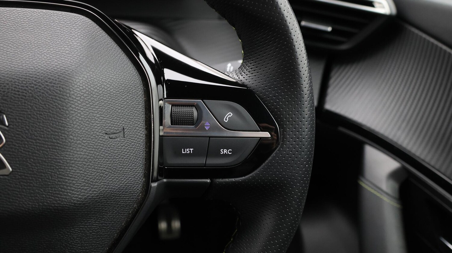 Used Peugeot 2008 2022 for sale - 76645923: Photo 27