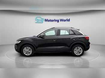 Used Volkswagen T-Roc 2023 for sale - 79706139: Photo
