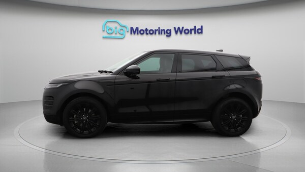 Used Land Rover Range Rover Evoque 2025 for sale - 76159249: Photo 5