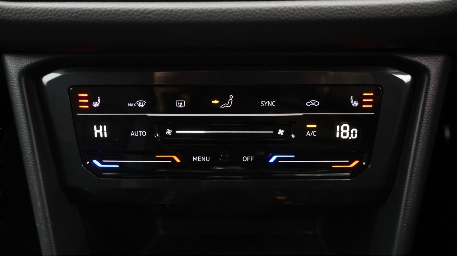 Used Volkswagen Tiguan 2023 for sale - 77813009: Photo 12