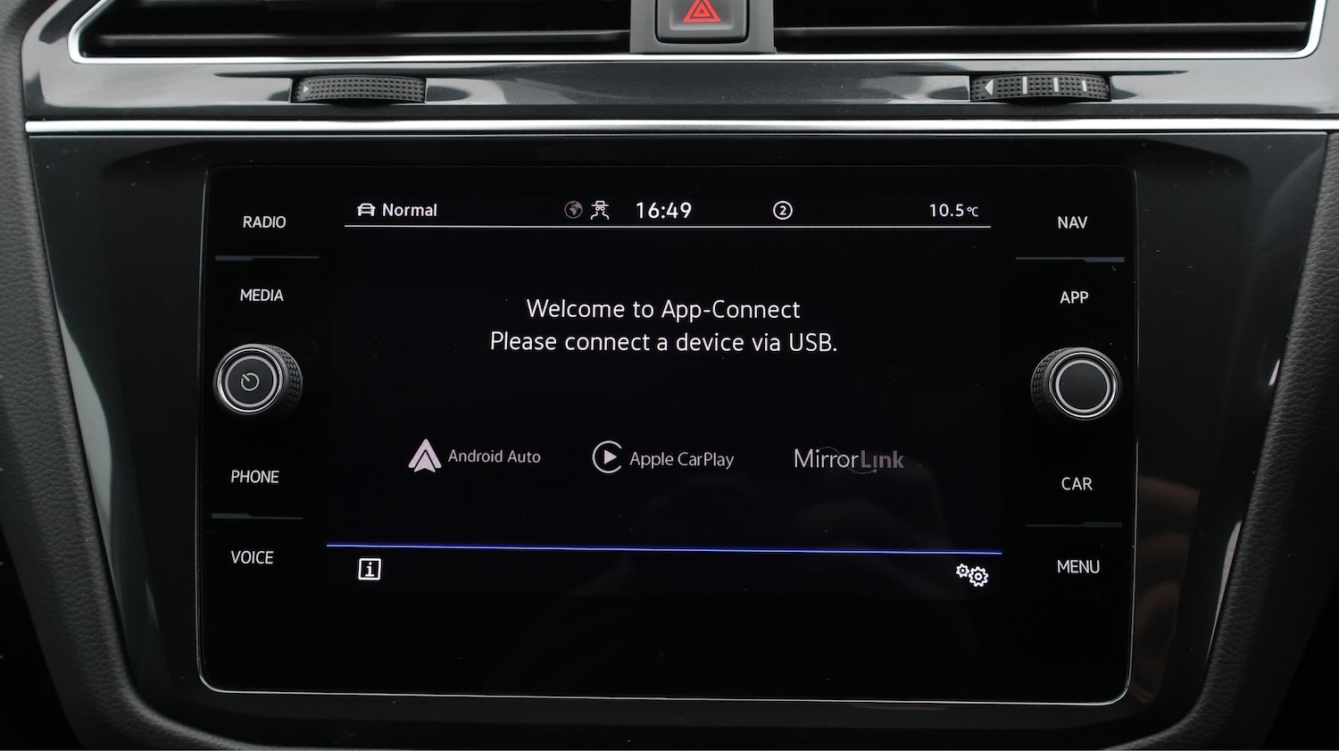 Used Volkswagen Tiguan 2023 for sale - 77813009: Photo 22