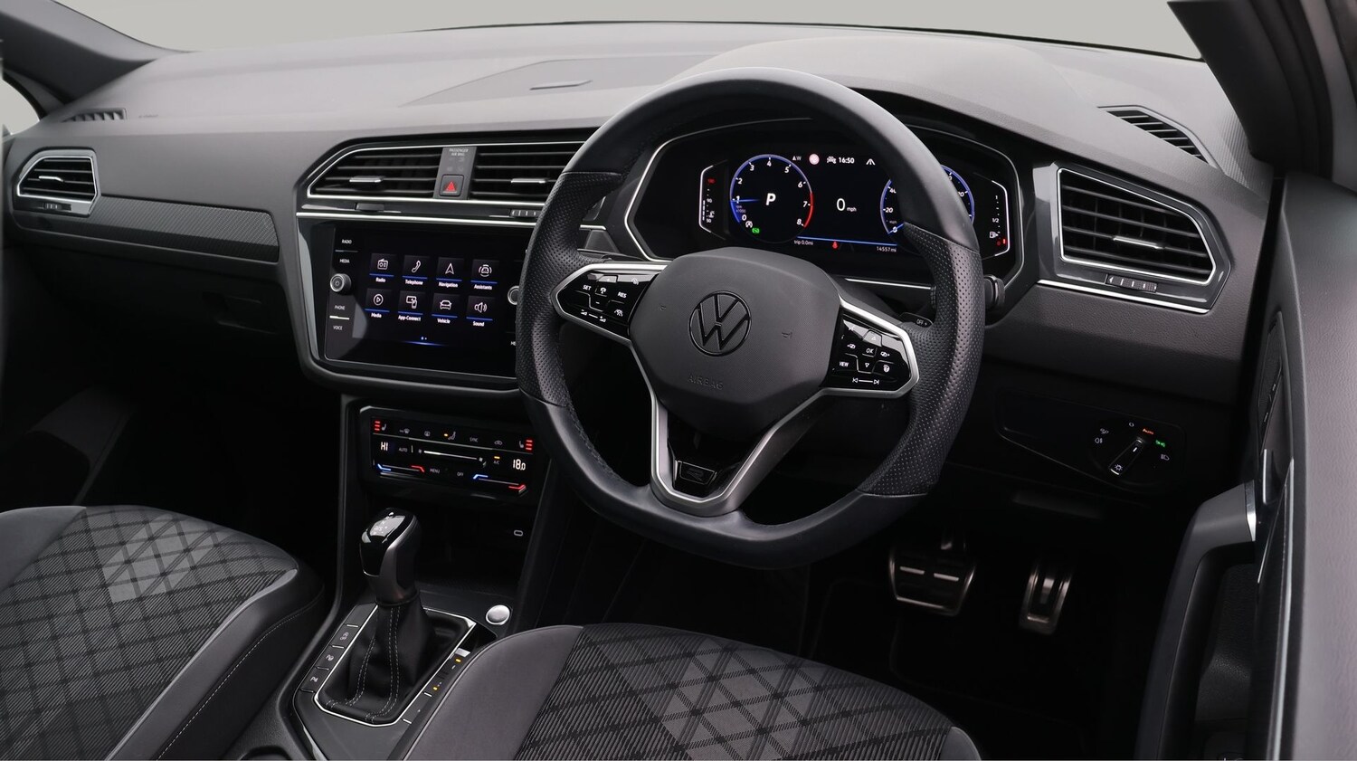 Used Volkswagen Tiguan 2023 for sale - 77813009: Photo 9