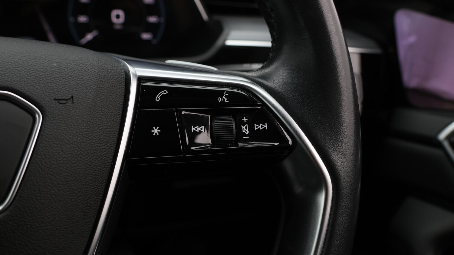 Used Audi e-tron 2020 for sale - 76644786: Photo 26