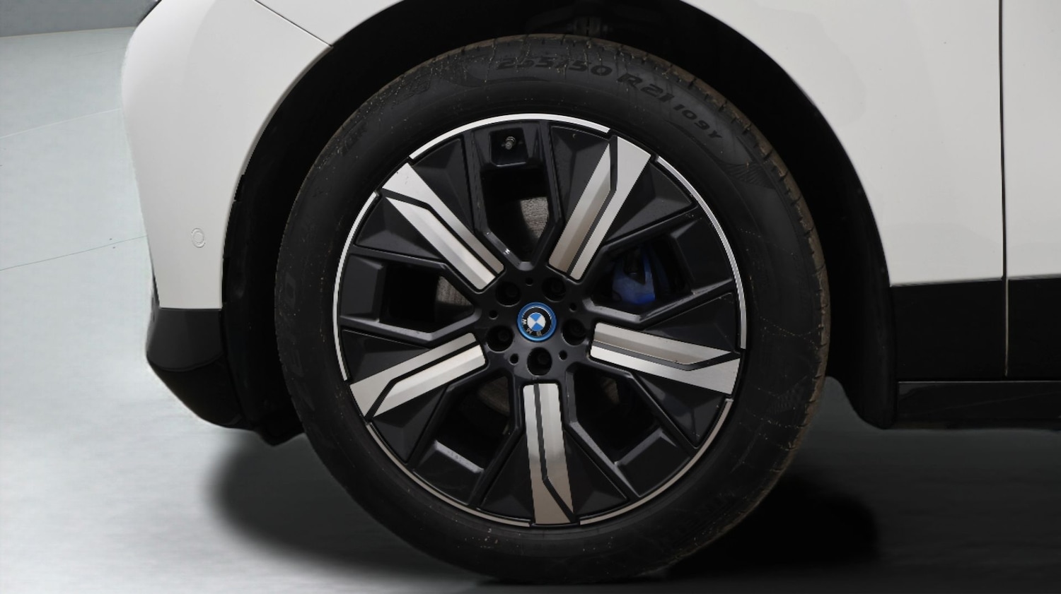 Used BMW iX 2024 for sale - 77819089: Photo 18