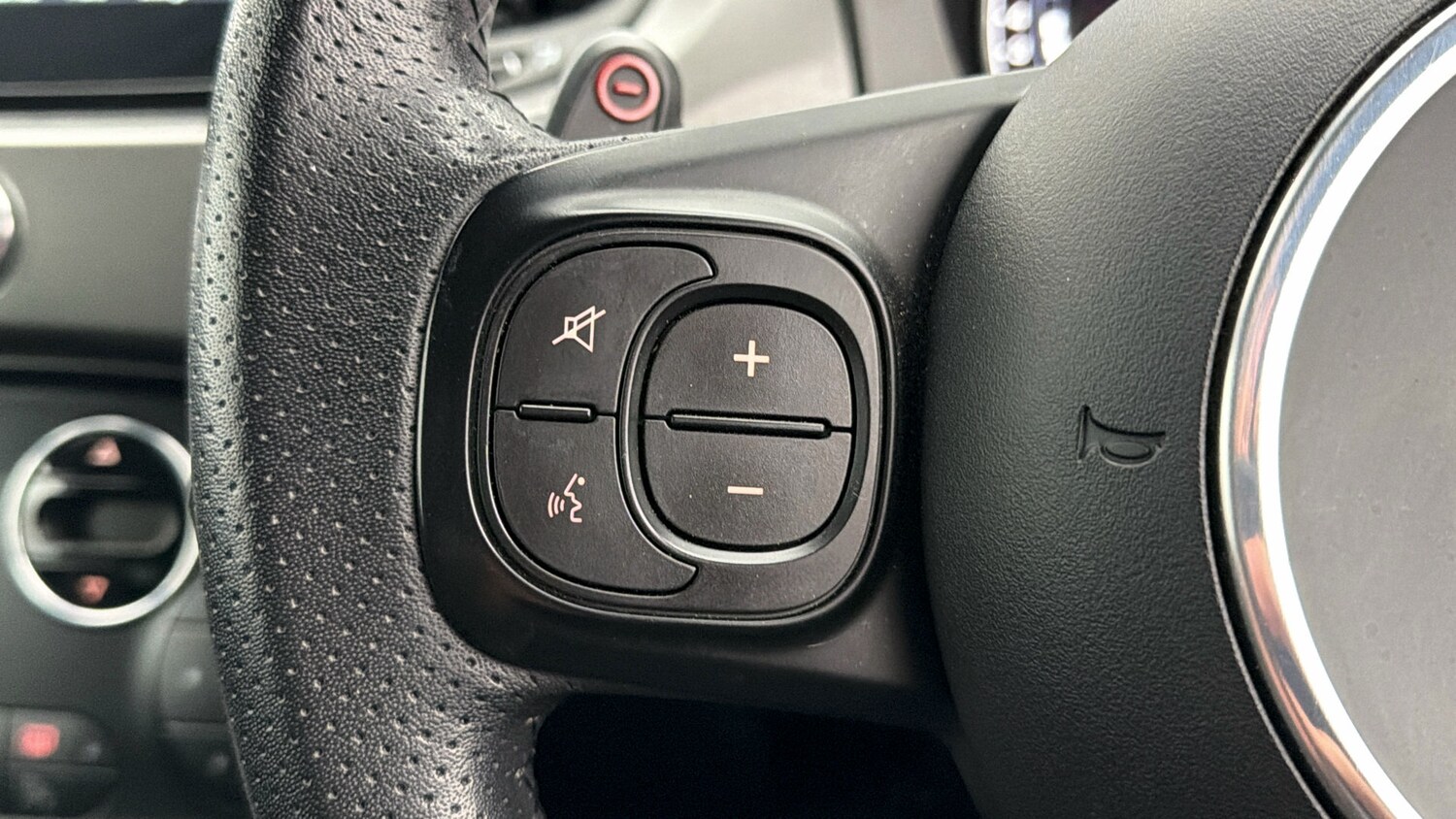 Used Abarth 595 2022 for sale - 78190424: Photo 23