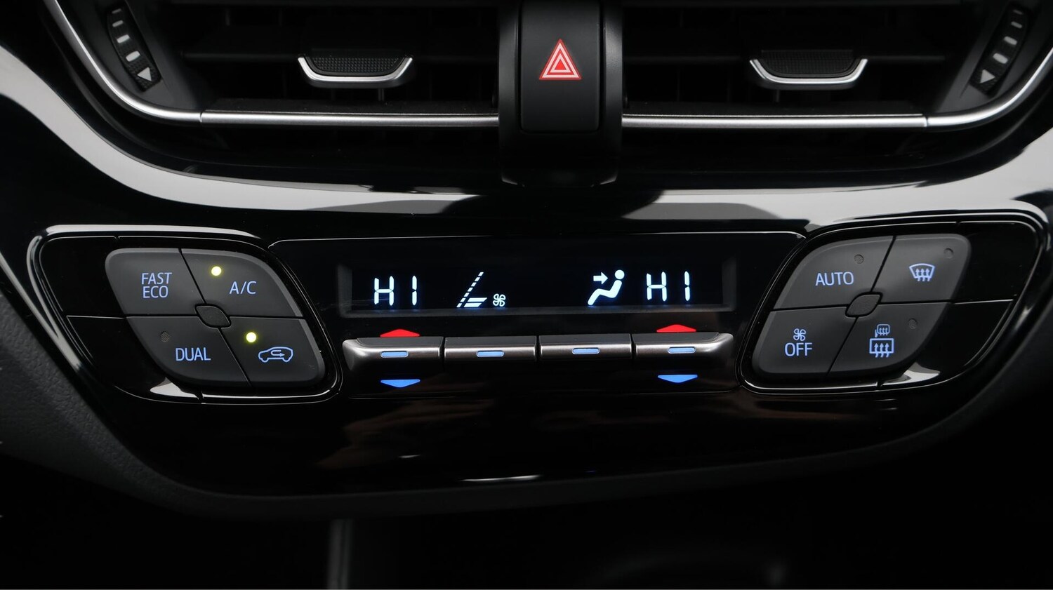 Used Toyota C-HR for sale - 76727791: Photo 13