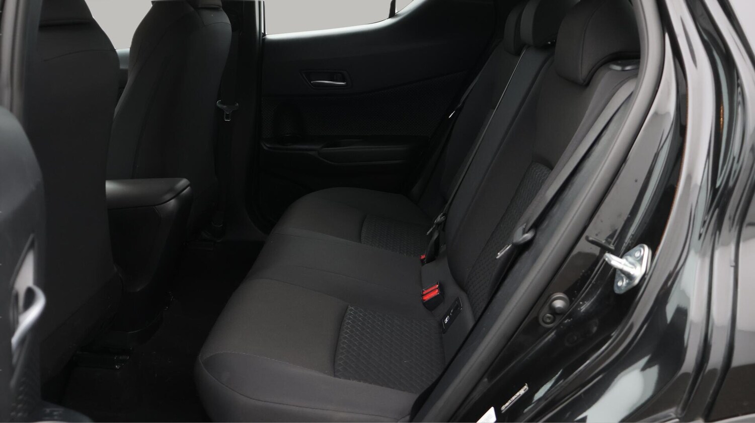 Used Toyota C-HR for sale - 76727791: Photo 17