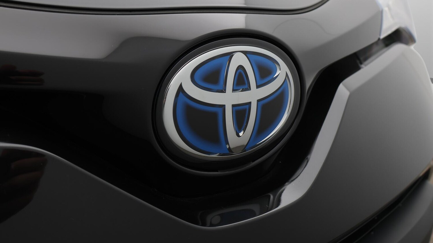 Used Toyota C-HR for sale - 76727791: Photo 24