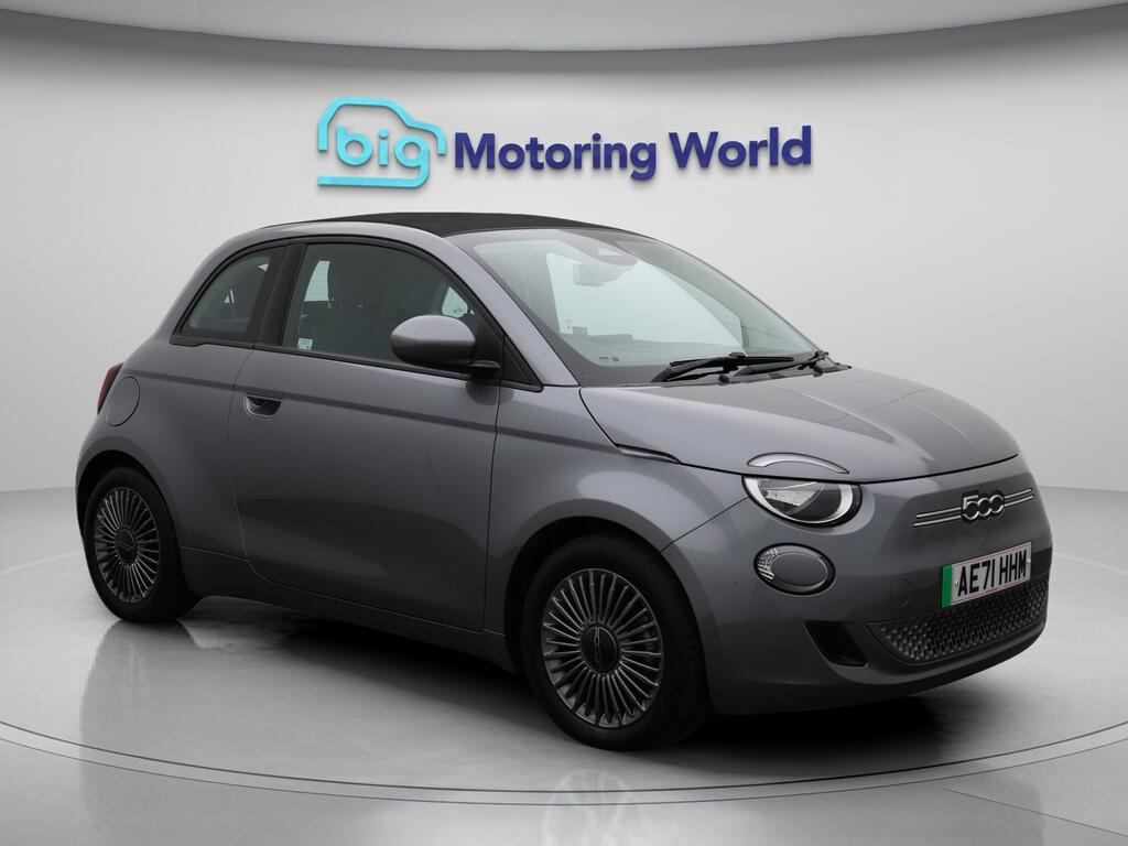Used Fiat 500e C 2021 for sale - 76109442: Photo 1