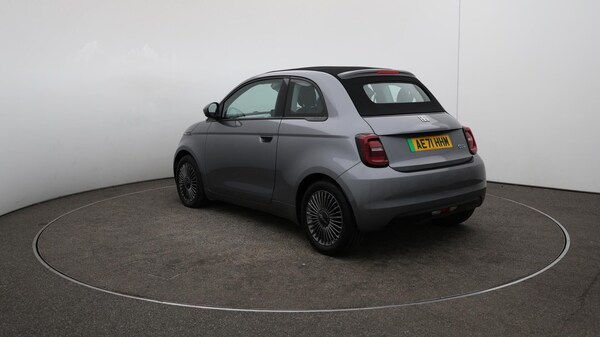 Used Fiat 500e C 2021 for sale - 76109442: Photo 65