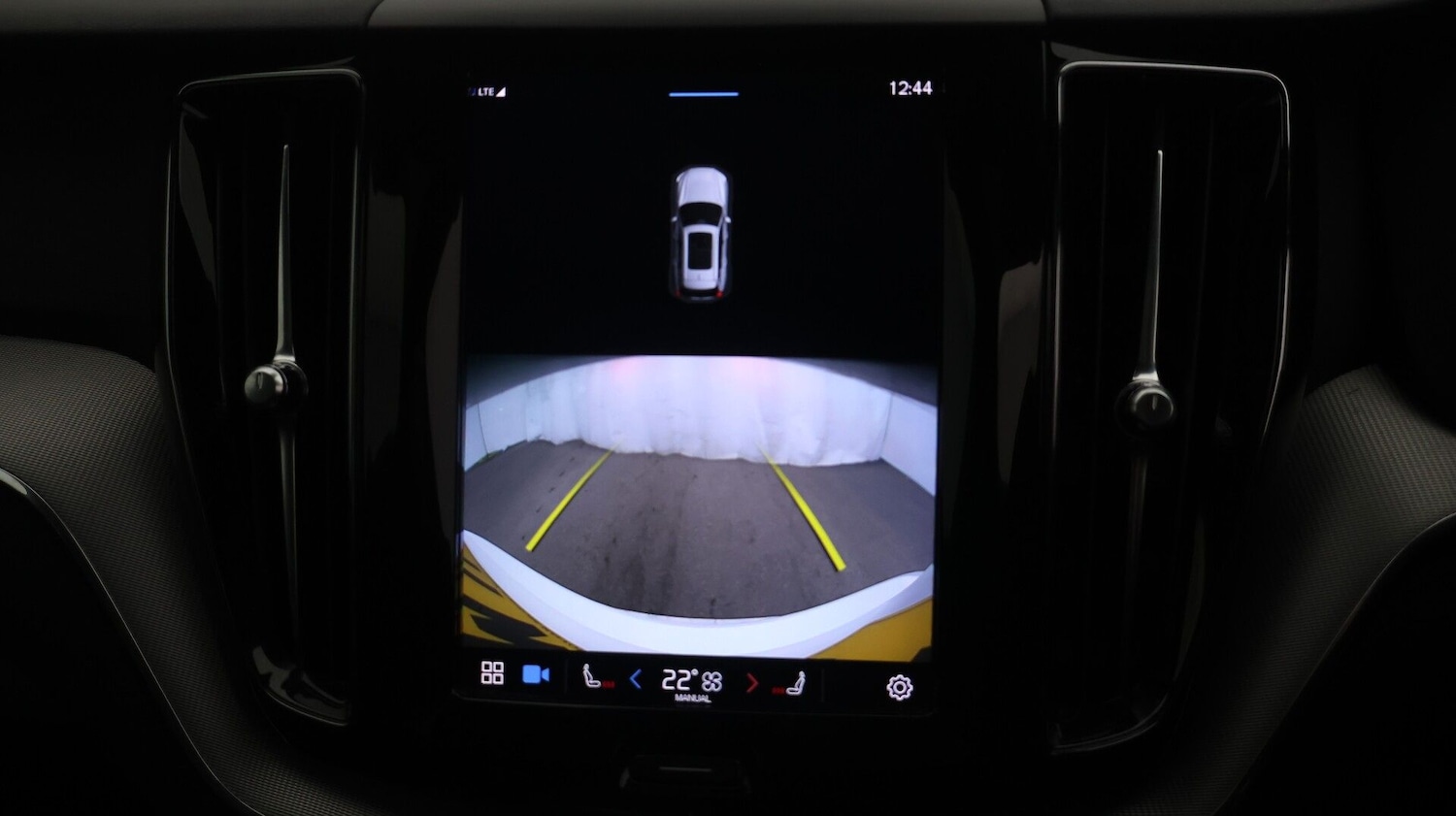 Used Volvo XC60 2021 for sale - 77182157: Photo 28