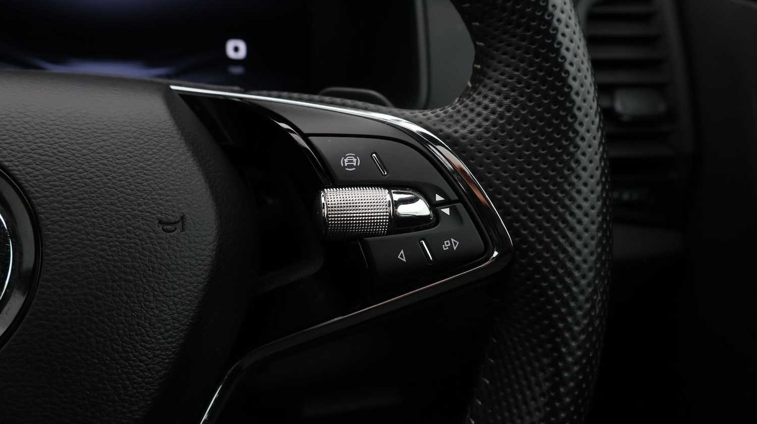 Used Skoda Karoq 2023 for sale - 77766245: Photo 27