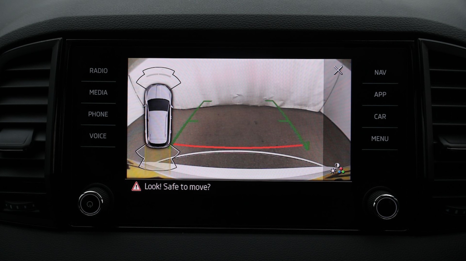 Used Skoda Karoq 2023 for sale - 77766245: Photo 29