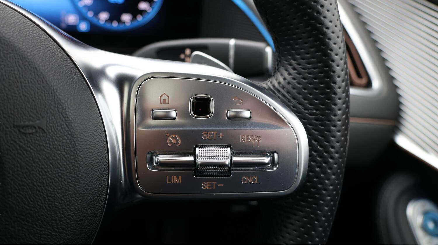 Used Mercedes-Benz EQC 2022 for sale - 76714912: Photo 28