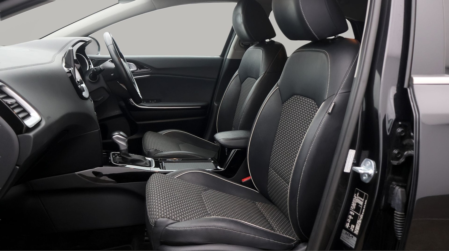 Used Kia XCeed 2023 for sale - 77578324: Photo 14