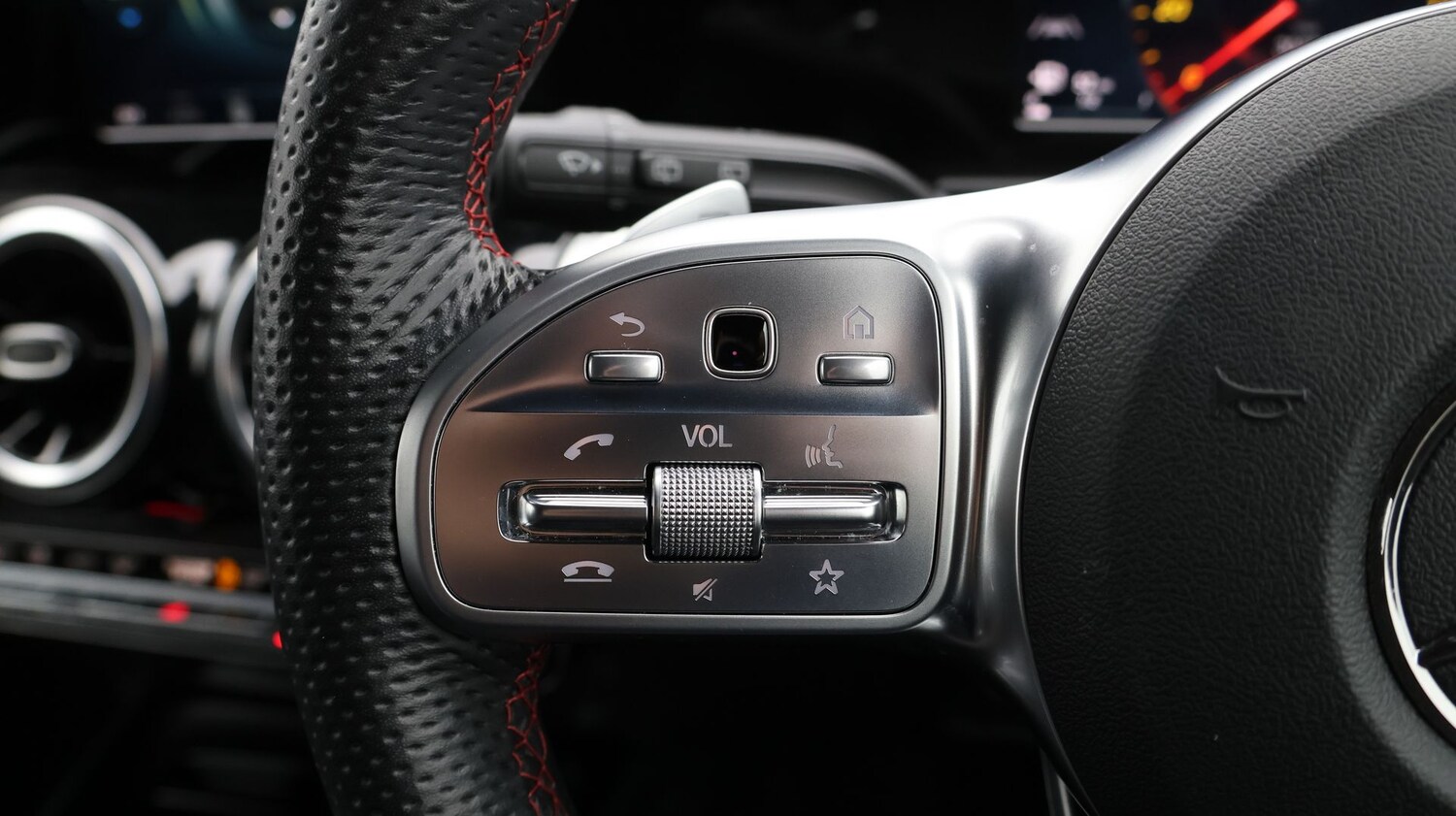 Used Mercedes-Benz GLB for sale - 77363453: Photo 27