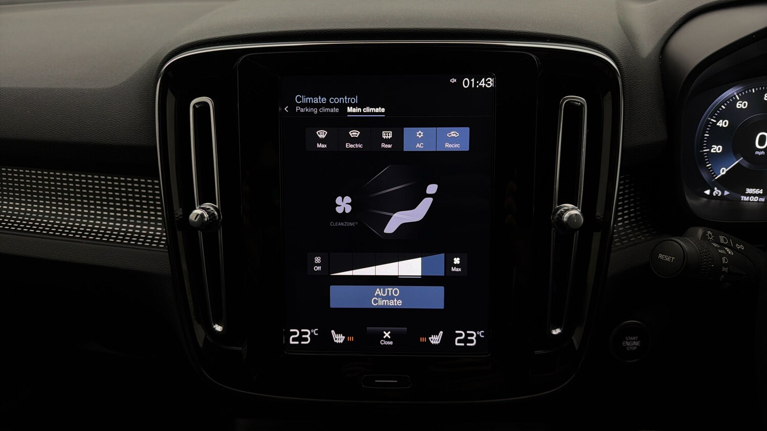 Used Volvo XC40 2019 for sale - 78143720: Photo 11