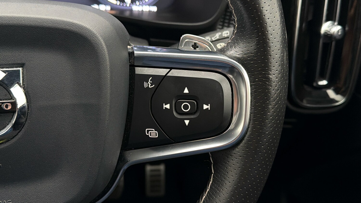 Used Volvo XC40 2019 for sale - 78143720: Photo 23