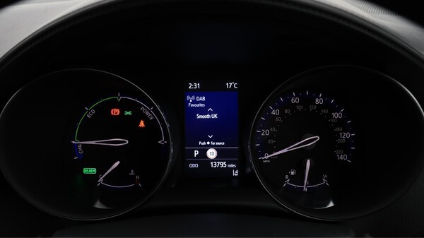Used Toyota C-HR 2023 for sale - 76295737: Photo 11