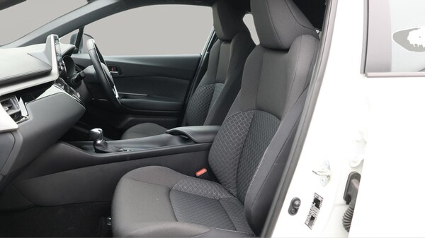 Used Toyota C-HR 2023 for sale - 76295737: Photo 15