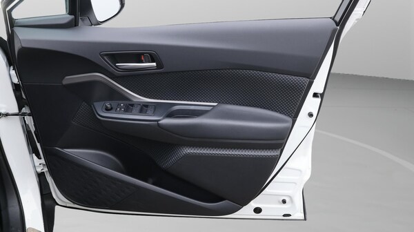 Used Toyota C-HR 2023 for sale - 76295737: Photo 16
