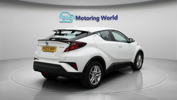 Used Toyota C-HR 2023 for sale - 76295737: Photo 8
