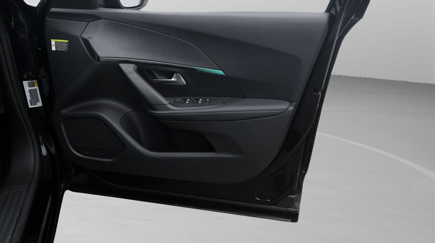 Used Peugeot 2008 2022 for sale - 77363471: Photo 15